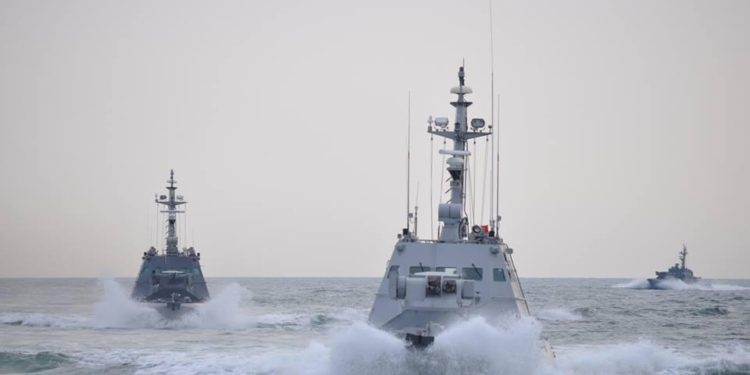 Весь состав ВМС поднят по тревоге, все корабли выходят в море