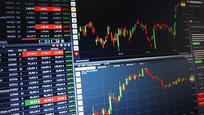 Акции украинских компаний обвалились на фондовых биржах Лондона и Варшавы