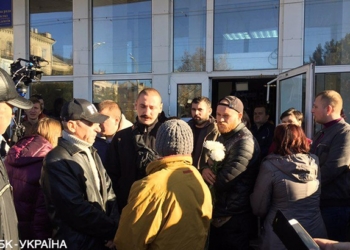 Похороны Гандзюк. В Херсоне обвиняют Николаевского губернатора Савченко в организации провокации против Херсонского губернатора Гордеева