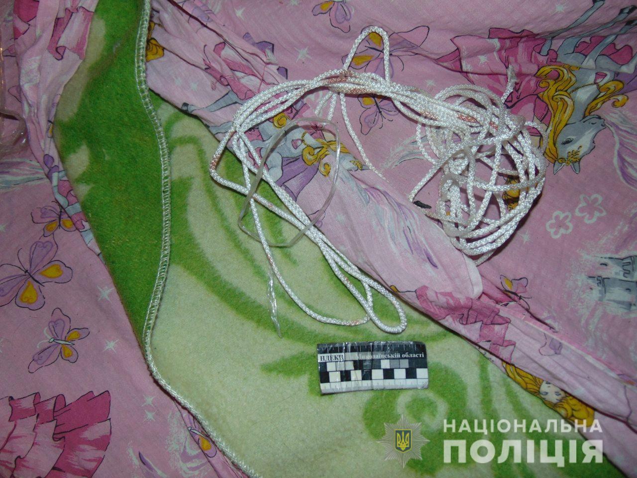 Снова разбой в Вознесенске: двое грабителей в масках ворвались в дом, связали хозяев и забрали деньги и драгоценности