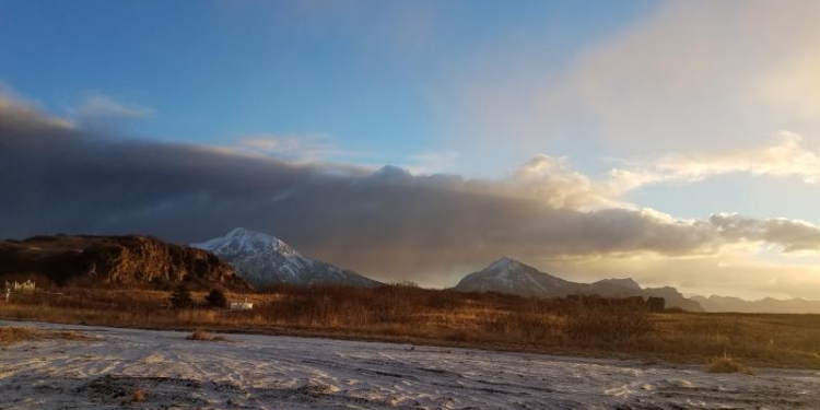 На Аляске проснулся вулкан Вениаминова