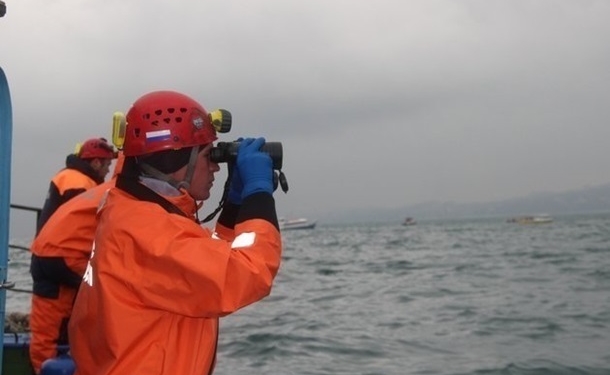 Возле Керчи затонула баржа с зерном