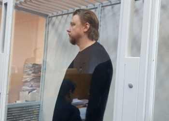 Секс-скандал в МВД: суд избрал меру пресечения фигурантам дела – политтехнологу Петрову и блогеру Барабошко