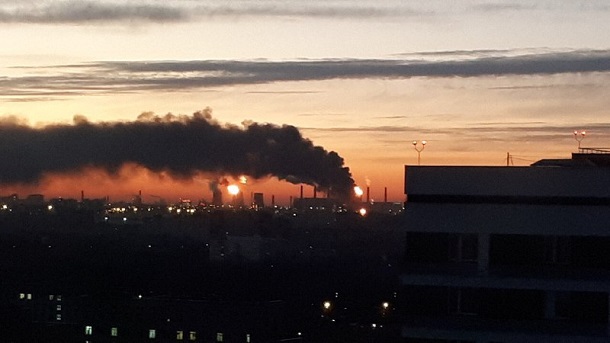 В Москве горит нефтеперерабатывающий завод 7