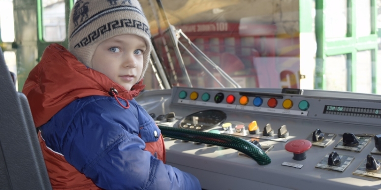 В Николаеве прошли «трамвайные покатушки»