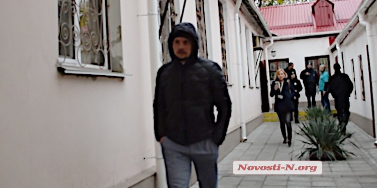 В Николаеве полиция остановила депутата на Maserati по подозрению в пьяной езде – СМИ