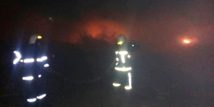 На свалке под Николаевом тушат огромный пожар