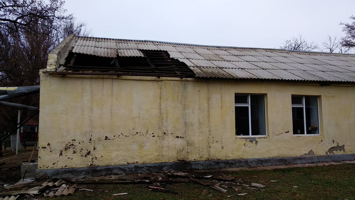 На Николаевщине загорелся психоневрологический интернат, эвакуированы 35 человек