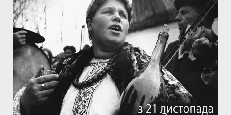 Николаевцев зовут на жанровую фотовыставку «Человек и время», посвященную памяти Бориса Панова