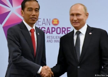 Премьер Сингапура отменил встречу с Путиным из-за его опоздания