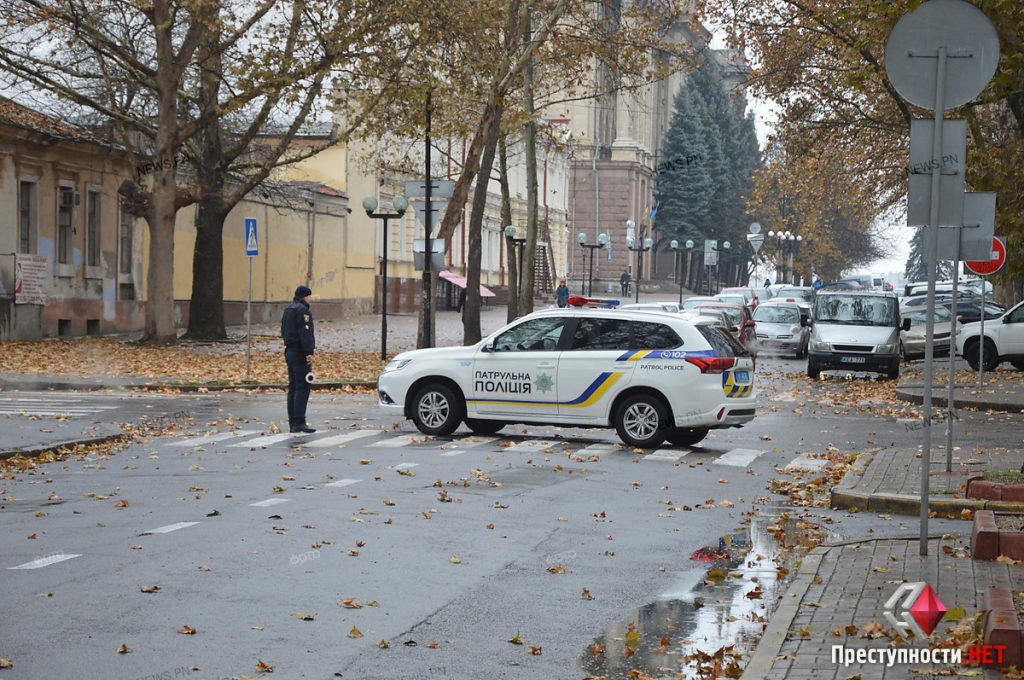 Из-за подозрительного чемодана возле налоговой в центре Николаева оцепили квартал 13