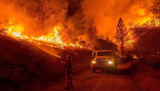 Трамп обвинил лесников в калифорнийских пожарах 1