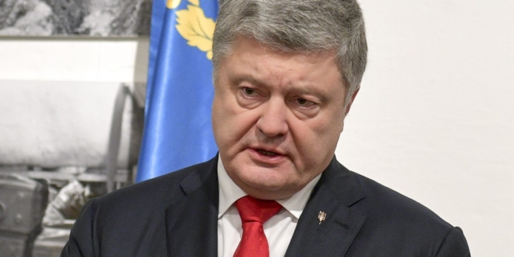 «Не принимайте участие в фейковых выборах», – Порошенко обратился к украинцам на оккупированном Донбассе