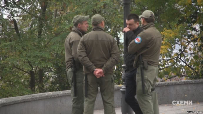 Украинские мэры держат "частные армии" для защиты от активистов - СМИ 1