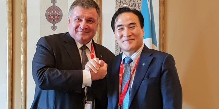 Россия проиграла. Новым главой Интерпола стал представитель Южной Кореи