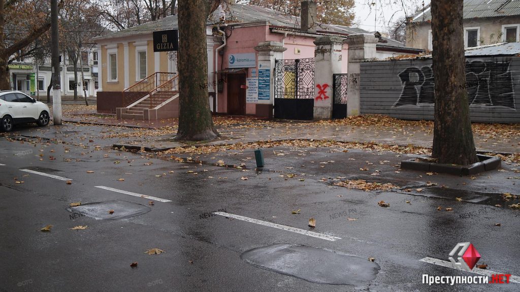 Из-за подозрительного чемодана возле налоговой в центре Николаева оцепили квартал 7