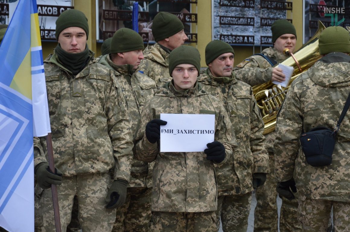 «#Ми_захистимо»: в Николаеве стартовал флеш-моб в поддержку украинских военнопленных 13