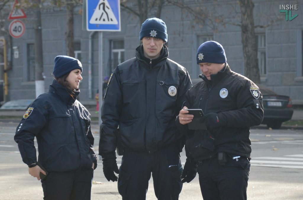 В Нацполиции заявили о 15 правоохранителях, пострадавших во время столкновений с представителями Нацкорпуса в Черкассах 1