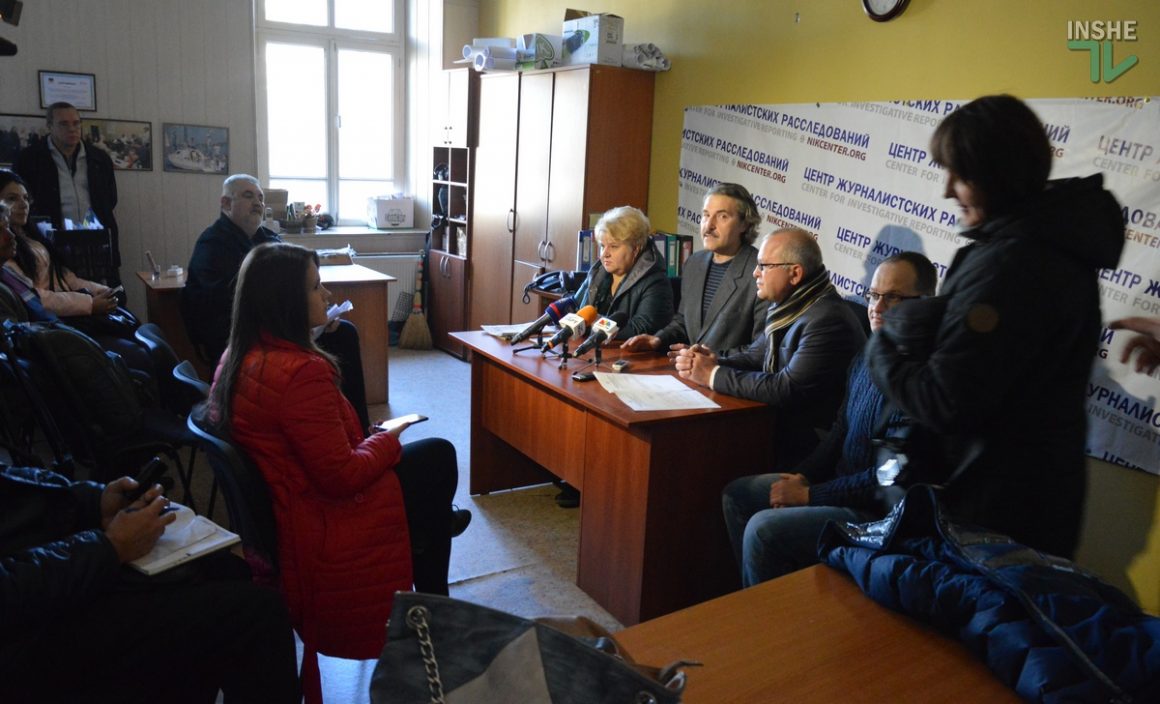 «Темные намерения»: в Николаеве журналисты сразу двух изданий обвинили власть в репрессиях 11