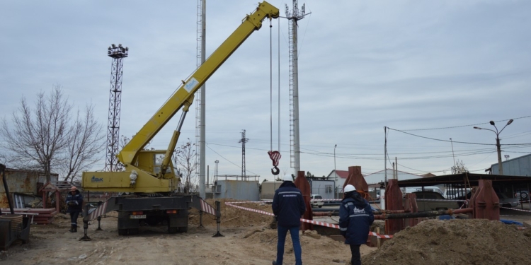 На «Николаевводоканале» показали, как ведутся работы на 5 коллекторах, и пообещали перейти от «аврального режима» к плановому