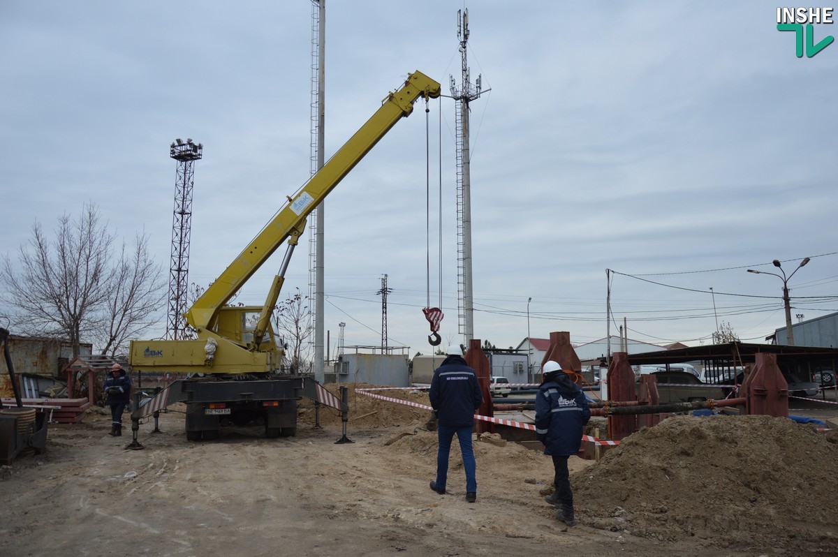 На «Николаевводоканале» показали, как ведутся работы на 5 коллекторах, и пообещали перейти от «аврального режима» к плановому