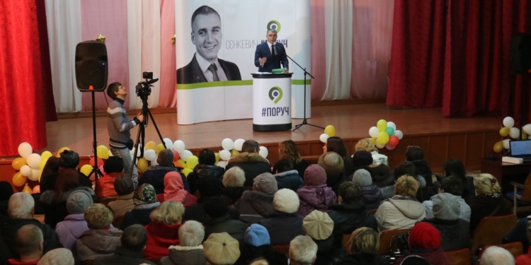 Сенкевич: «Планируем до 2022 года отремонтировать все дороги частного сектора в Корабельном районе»