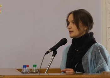 Жители Ингульского района пикетируют сессию горсовета – горожане возмущены намерениями «расформировать» детскую поликлинику №2