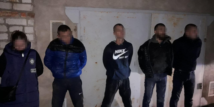 Полиция задержала банду из пяти человек, которая взрывала банкоматы в Николаеве и планировала перейти на всеукраинский уровень
