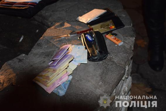 В Николаеве полиция задержала банду «барсеточников» 7