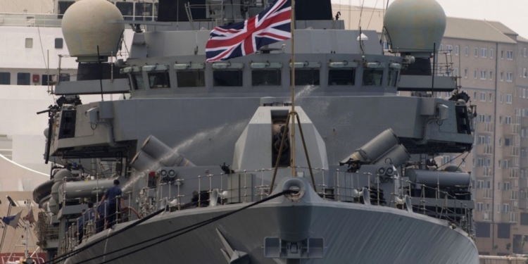 СМИ: Британия разместит в Украине дополнительные войска и боевой корабль