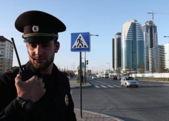 Смертница устроила взрыв на КПП в Чечне