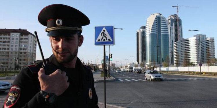 Смертница устроила взрыв на КПП в Чечне