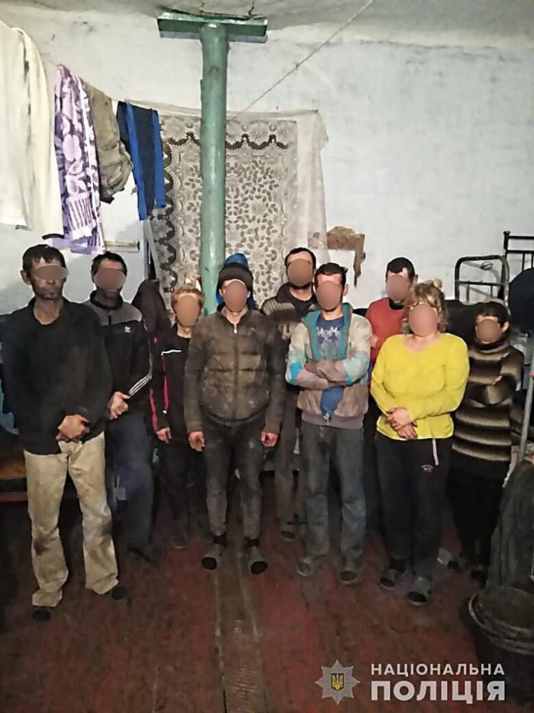 Пятеро уроженцев Николаевской области оказались фигурантами дела о рабовладельческой ферме 1