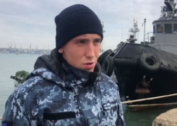 ФСБ обнародовало видео допроса украинских моряков. Командующий ВМСУ говорит, что они дают ложные показания под давлением