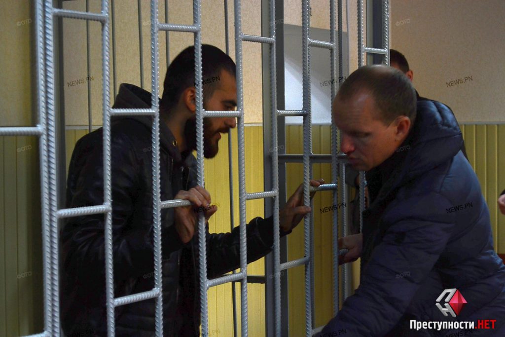 Суд отправил в СИЗО с правом внесения залога лидера банды, взорвавшей банкомат в Николаеве. Двух подельников отпустили под домашний арест 3
