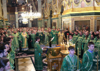 Минюст отменил передачу Почаевской лавры УПЦ МП