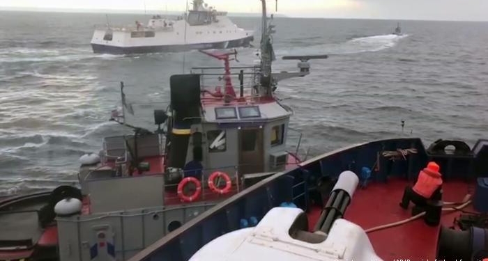 Меркель обсудила Керченский кризис с Путиным и Порошенко: Германия призывает к диалогу