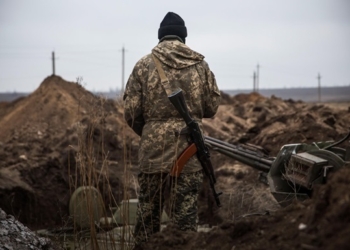 За минувшие сутки боевики 16 раз открывали огонь по позициям ВСУ, один украинский военнослужащий погиб – штаб ООС