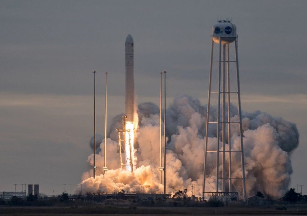 NASA запустило созданную при участии украинских предприятий ракету Antares 1