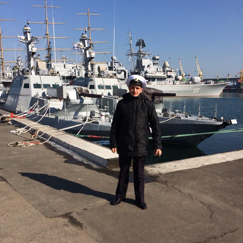 Опубликованы полный список имен и фото захваченных Россией моряков. Среди них один николаевец 5