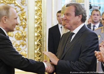 Экс-канцлера Шредера внесли в списки “Миротворца”. МИД Германии уже отреагировал