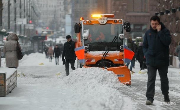 В Украине за сутки произошло более 1000 ДТП – у трети машин стояла “летняя” резина