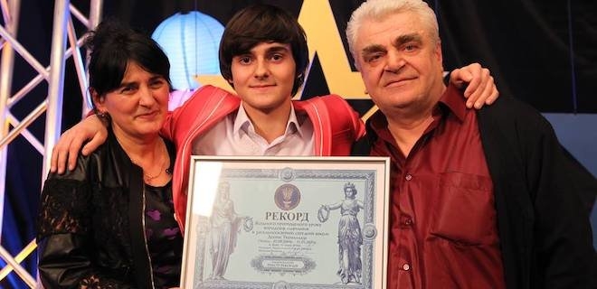 Рекорд. Ученик из Харькова не пропустил ни одного урока за 11 лет