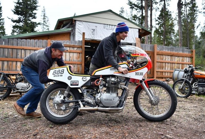 Американский бизнесмен заправил мотоцикл водкой и побил рекорд скорости 1