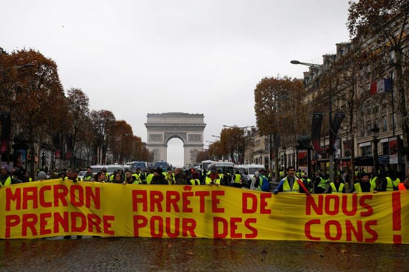 Протесты «желтых жилетов» во Франции: количество задержанных растет 1