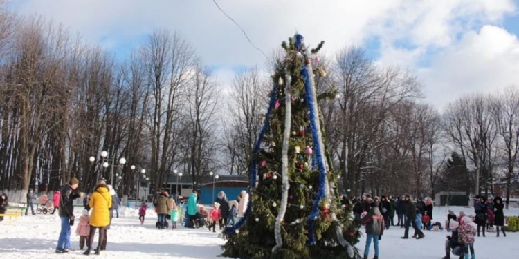 Когда есть на что «списать»: власти города на Одесчине отменили праздничные мероприятия «из-за военного положения»