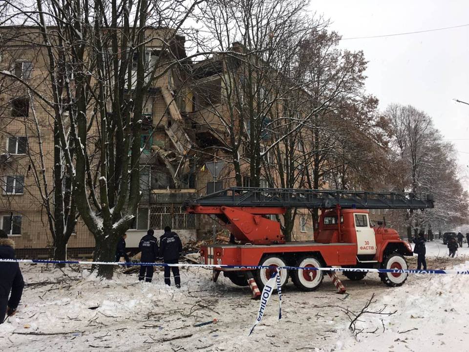 В Фастове взорвался газ в многоэтажке - разрушены 3 этажа 5