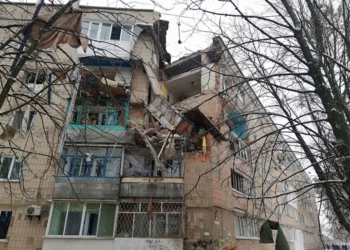 Спасатели завершили поисково-спасательные работы и разбор завалов в доме, пострадавшем от взрыва в Фастове, – 2 погибших, 1 пострадавший