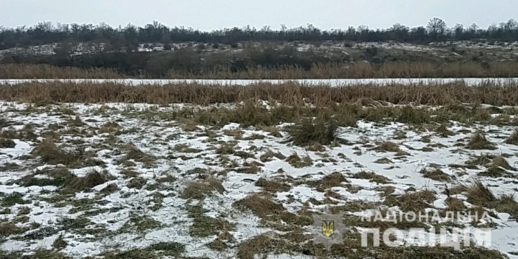 В Первомайском районе Николаевщины двое мужчин убили своего односельчанина, а труп выбросили в реку в соседней области