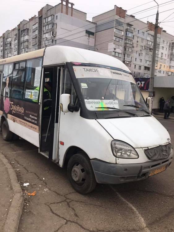 И снова по жалобам николаевцев: Укртрансбезопасность проверила 1-й маршрут и увидал несоответствие технического состояния маштруток 4